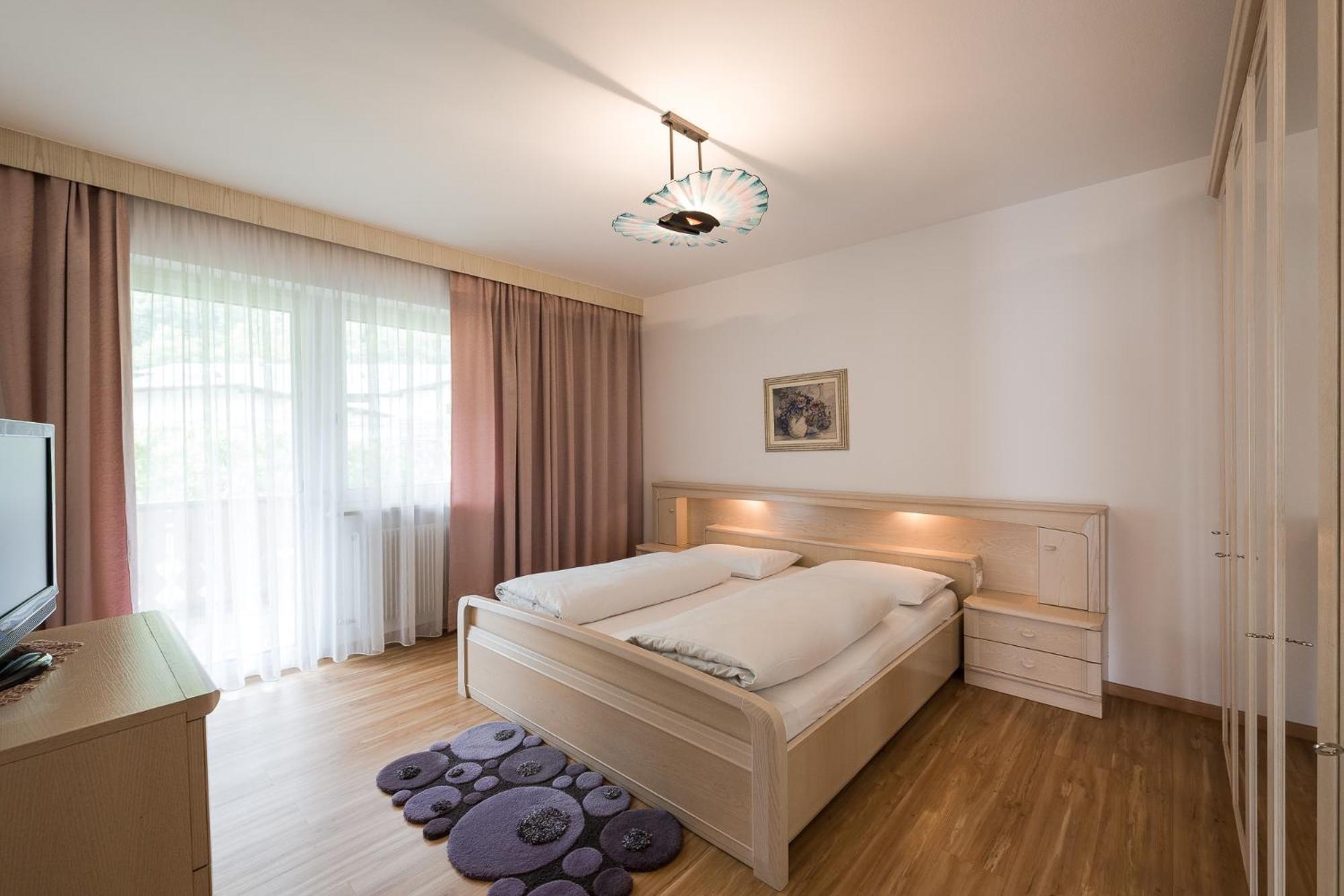 Pension Siller Hotel Lagundo Bagian luar foto